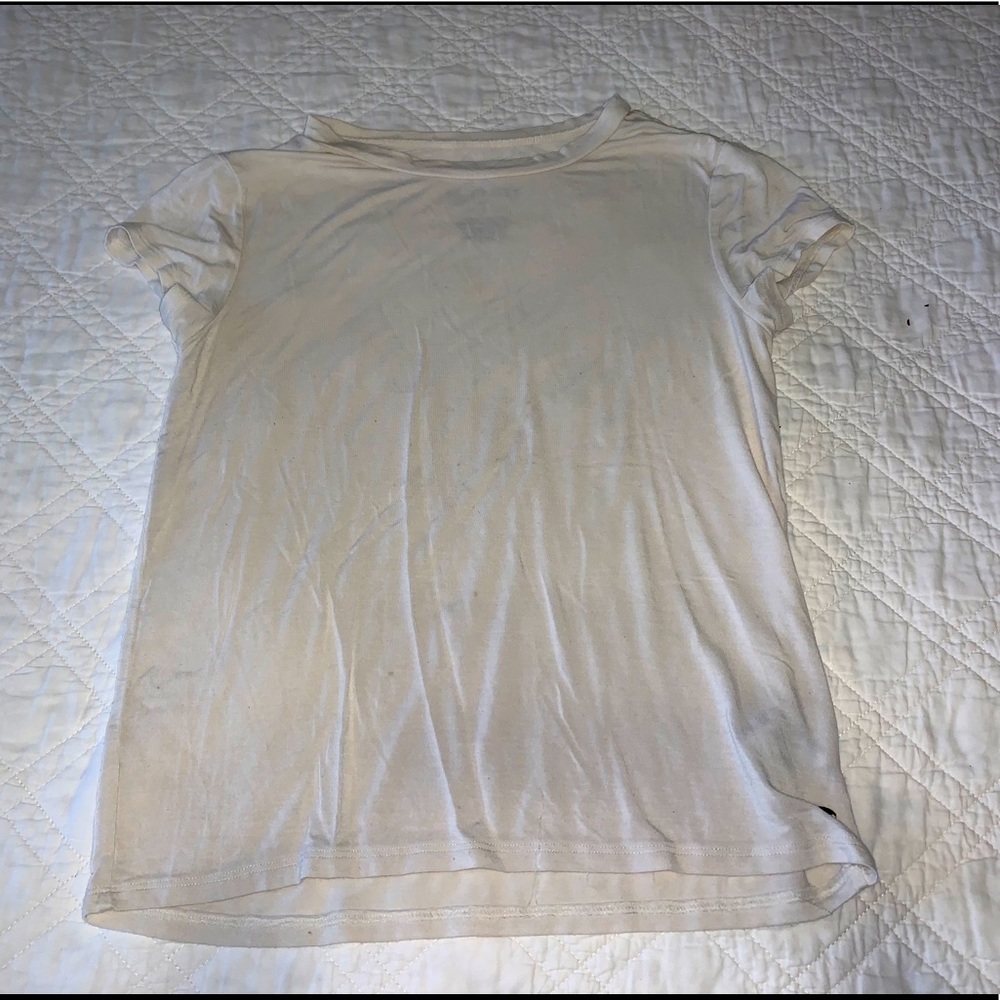 “soft and sexy” white tee American eagle